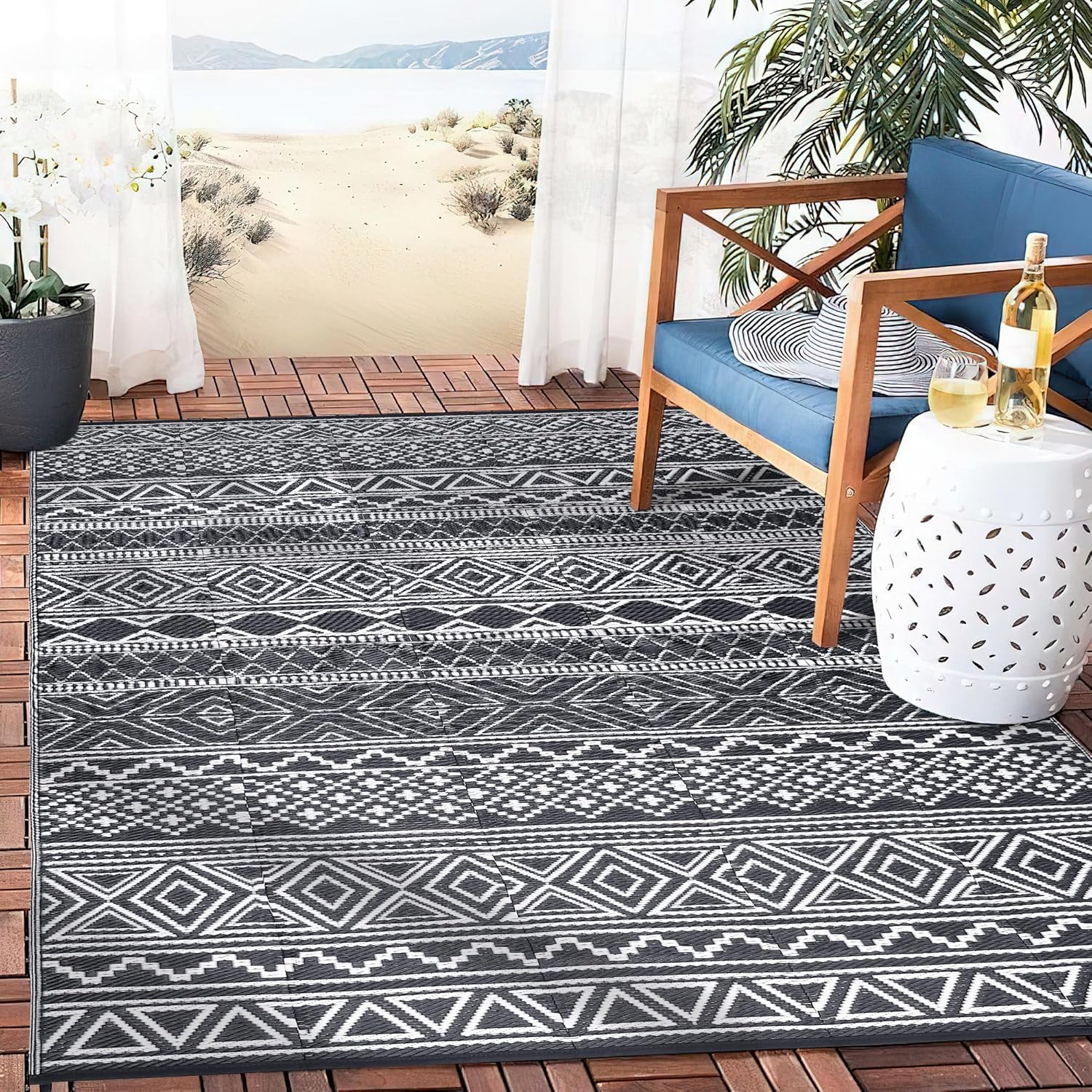 Carpet with black and white lines and patterns